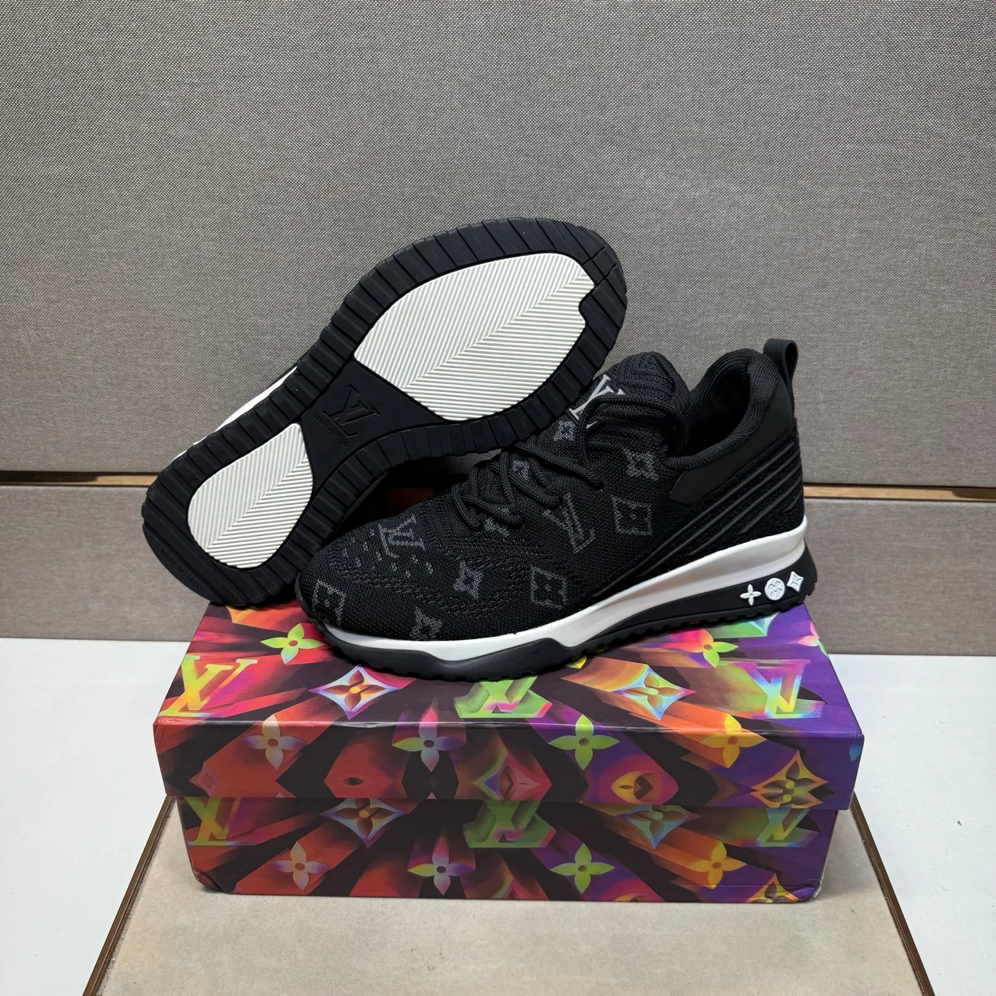 ⬛️Men's shoes 💰p480 [LV～] Men's casual shoes 2025z cabinet sales simultaneously 🔶Size: 38-44 #️⃣ 🔷7 colors🔜The upper is made of multi-material splicing➕Mesh lining, comfortable and breathable, sole: original comfortable and wear-resistant outsole, ⚠️real thing📱photographed🎬real thing is better📢📢📢